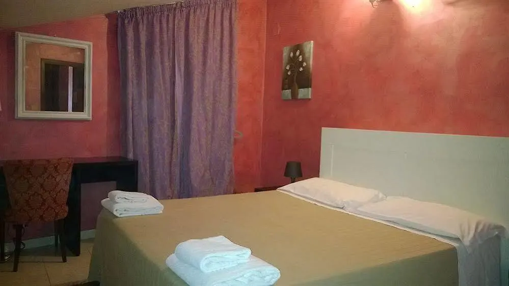 Sant'Antonio Garden Rooms Apartments Nicolosi 2*,  Italia