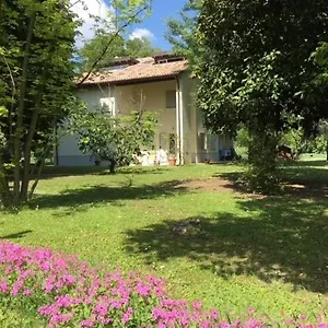 Acero Giallo Bed & Breakfast Parma